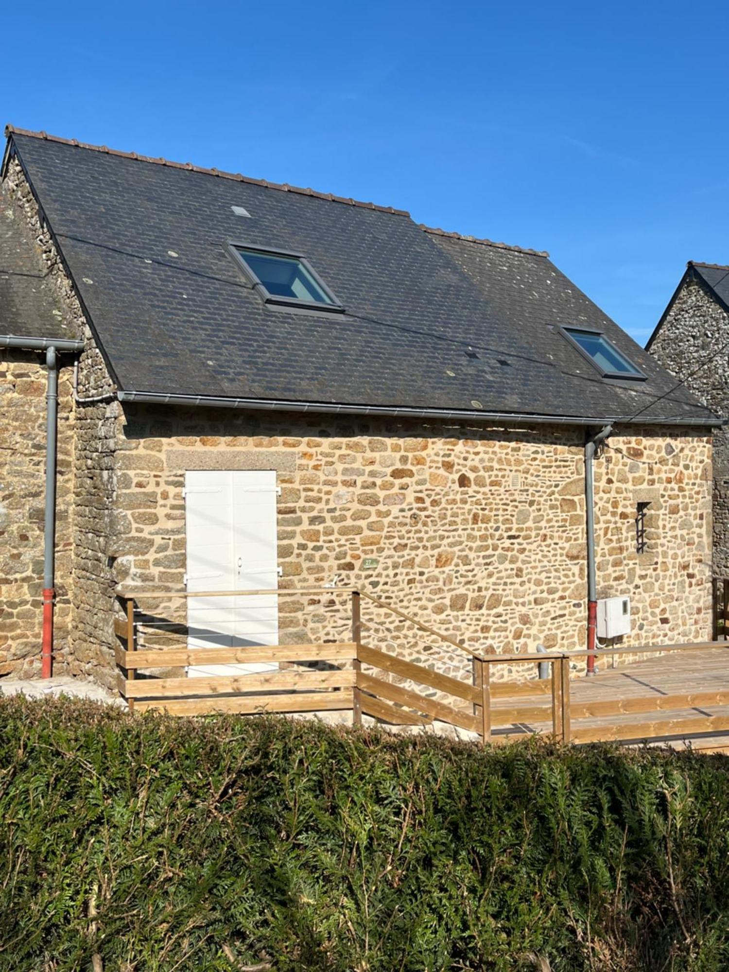 Maison Baie Du Mont St Michel Roz-sur-Couesnon Exterior photo